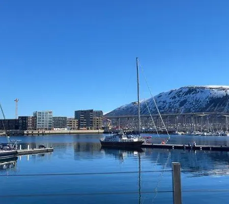 Arctic Delight 4-Bed Apartment In Tromso *