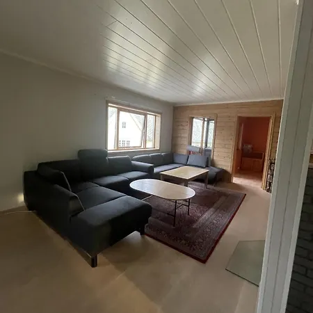 Arctic Delight 4-Bed Apartment In Tromso Apartamento