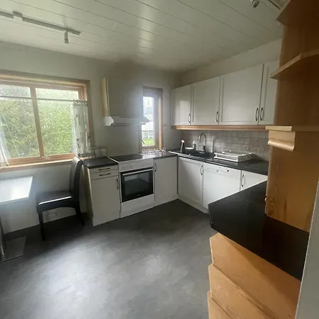 Arctic Delight 4-Bed Apartment In Tromso